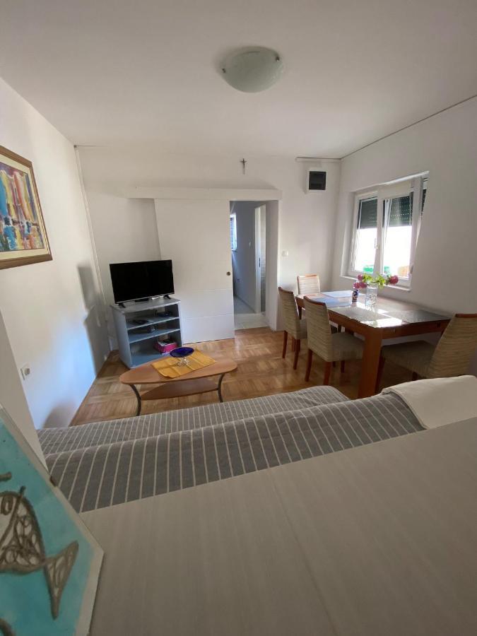 Duje & Roko Apartments Шибеник Экстерьер фото