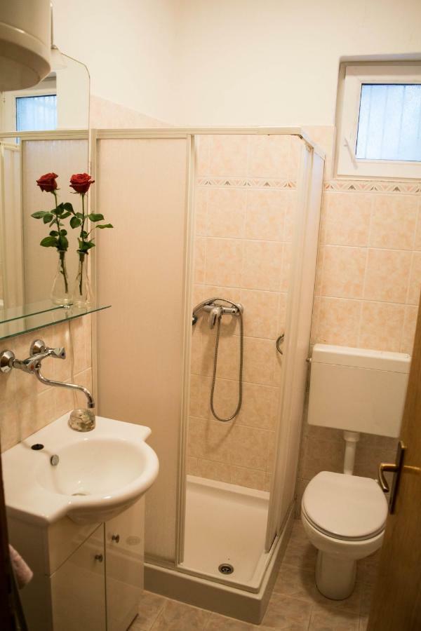 Duje & Roko Apartments Шибеник Экстерьер фото