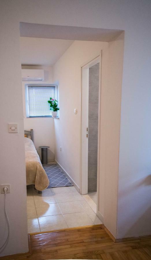 Duje & Roko Apartments Шибеник Экстерьер фото